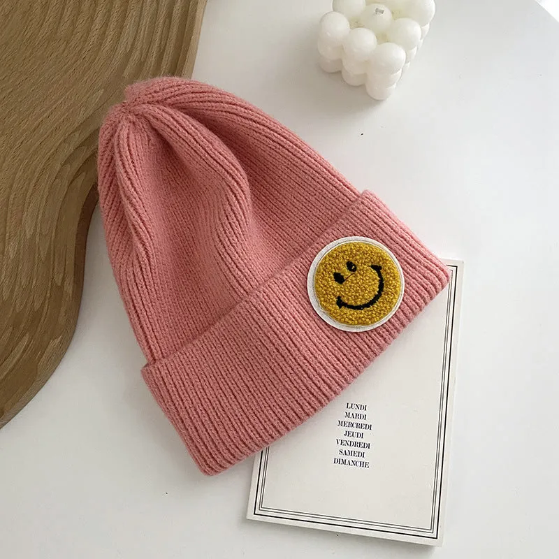 Paziye Fashionable knitted smiley beanie hat