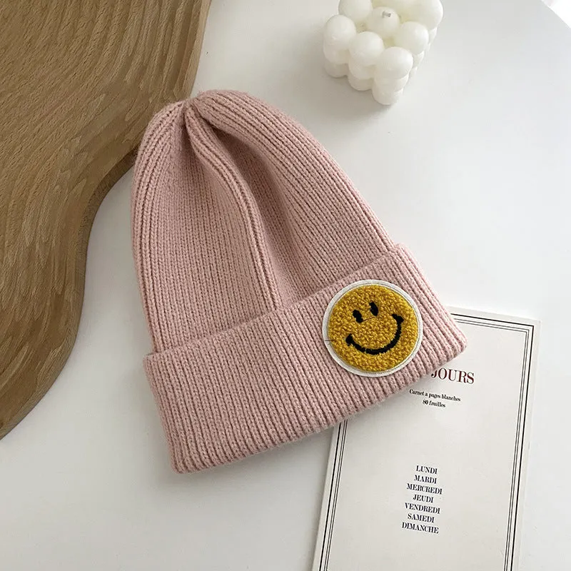 Paziye Fashionable knitted smiley beanie hat