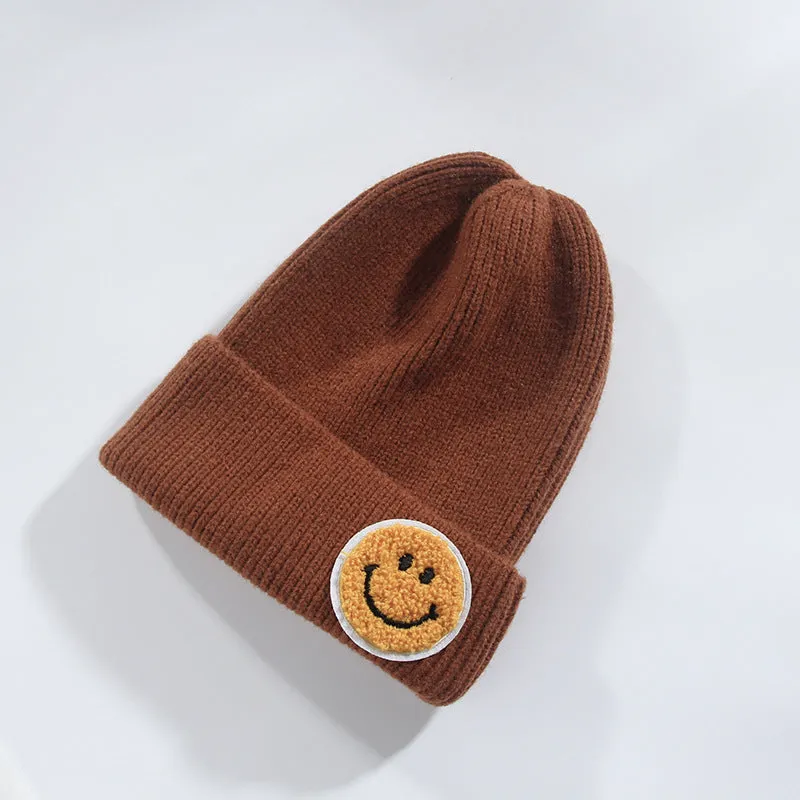 Paziye Fashionable knitted smiley beanie hat