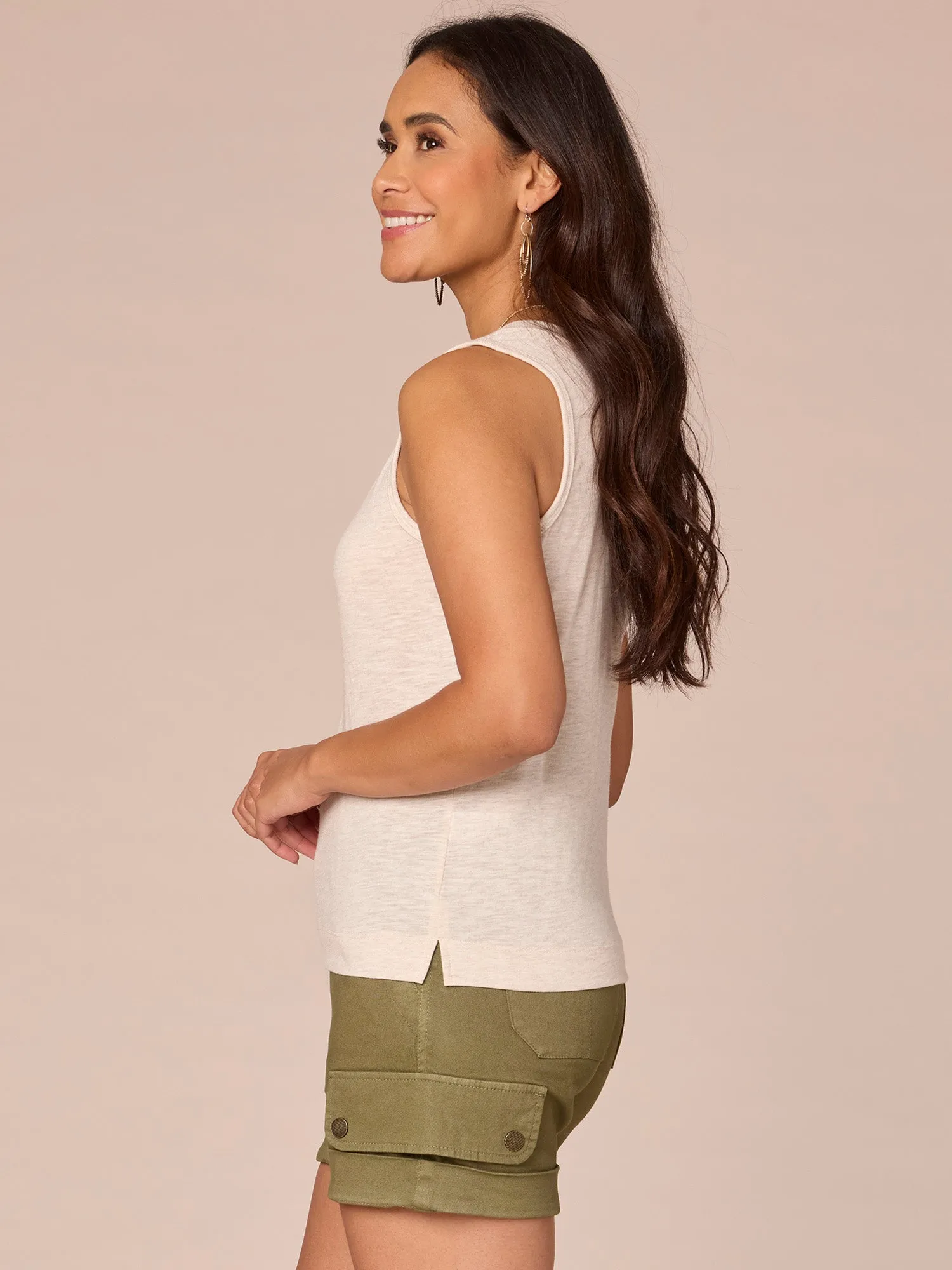 Petite Sleeveless Notched Neck Side Slit Hem Knit Tank Top
