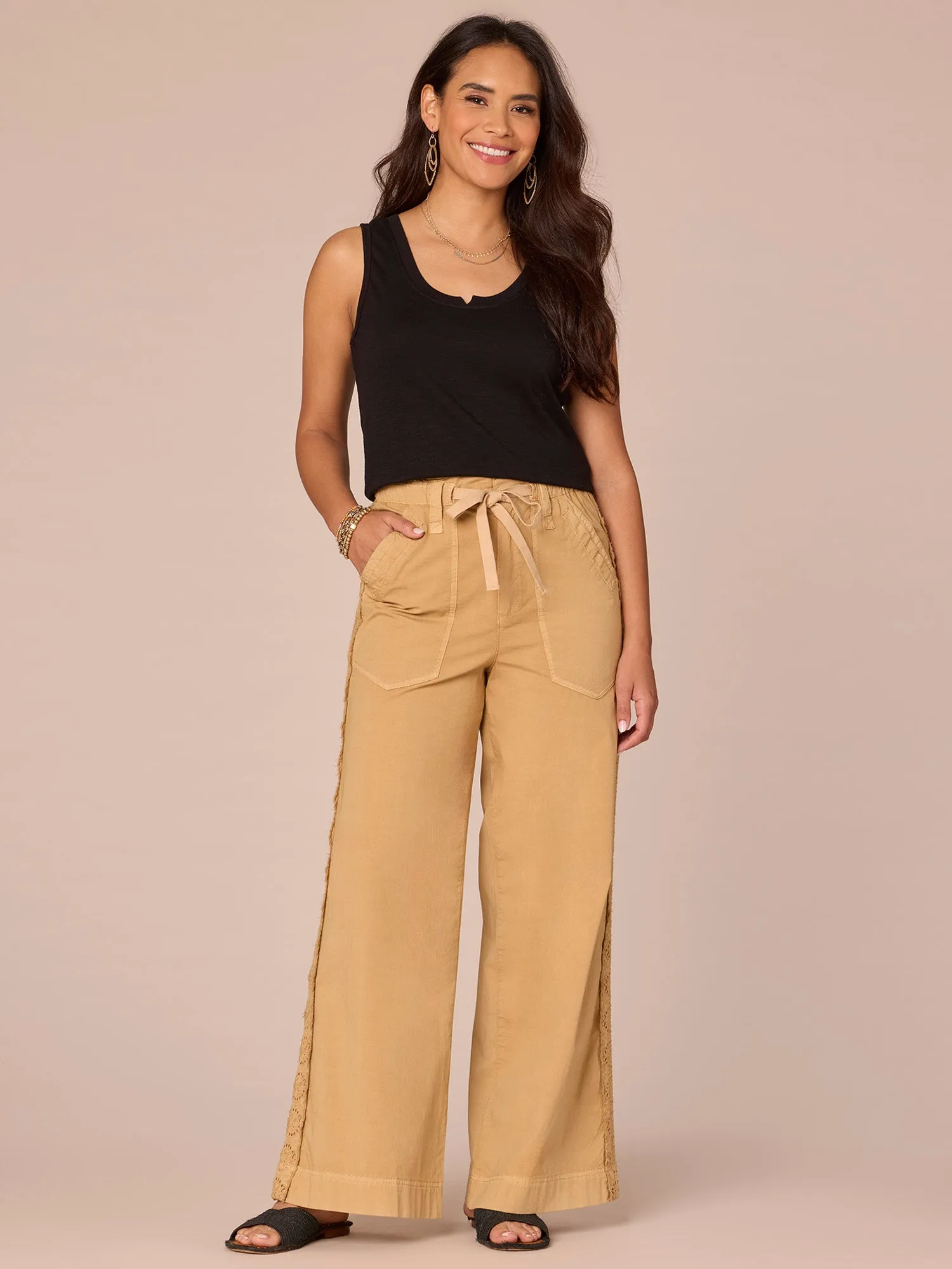Petite Sleeveless Notched Neck Side Slit Hem Knit Tank Top